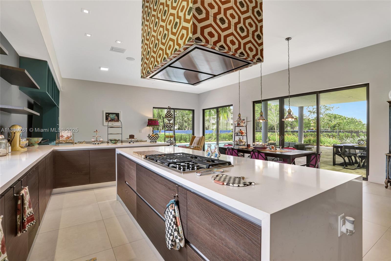 WESTON ESTATES - Residential Lease