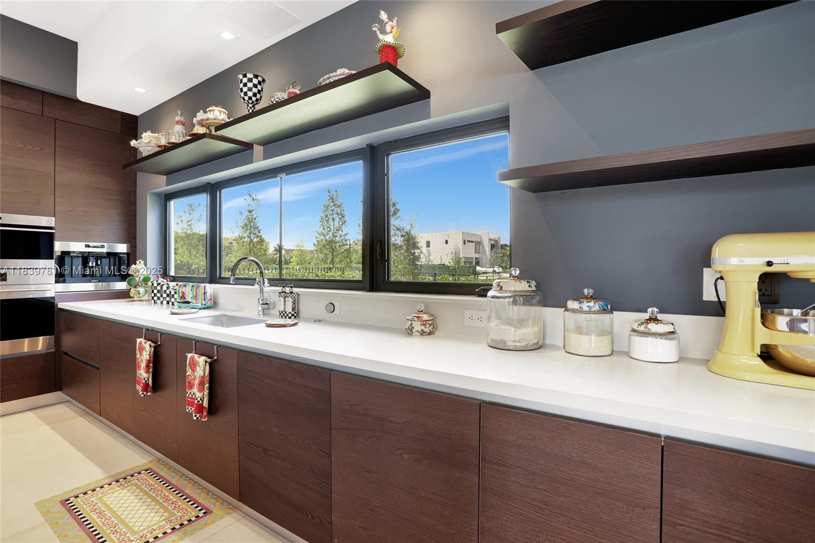 WESTON ESTATES - Residential Lease