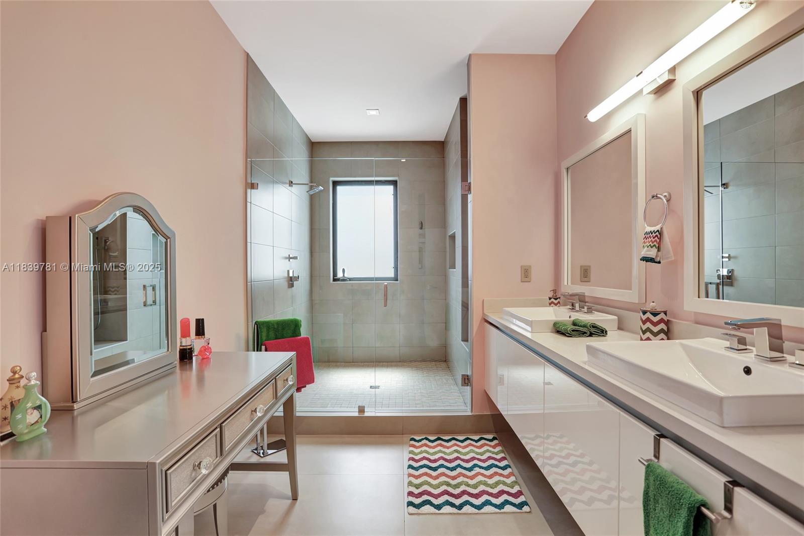 WESTON ESTATES - Residential Lease