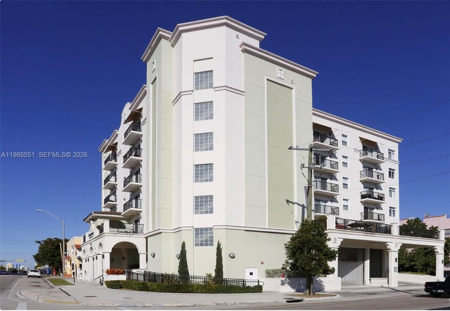 This cozy and modern one bedroom apartment is situated in the vibrant neighborhood of Little Havana, just minutes away from Brickell and Downtown Miami. Featuring one bedroom and one bathroom, this apartment offers ample living space for a comfortable stay. The apartment comes equipped with all the necessary amenities such as a fully equipped kitchen, laundry room in the same floor, and air conditioning. With convenient access to public transportation, shopping, and dining options, this apartment is perfect for those looking for an urban lifestyle. Don't miss out on this great opportunity to experience the best of Miami living!