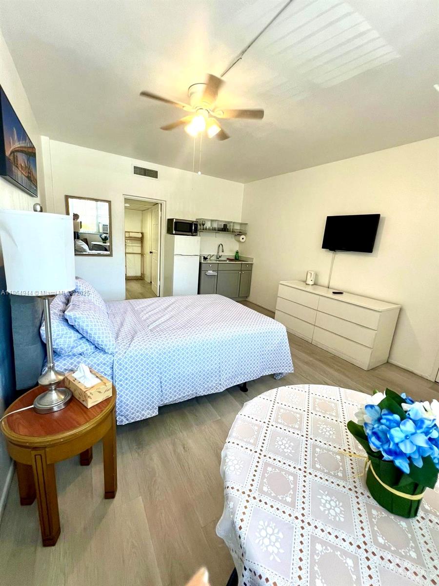 26 Diplomat Pkwy 2263