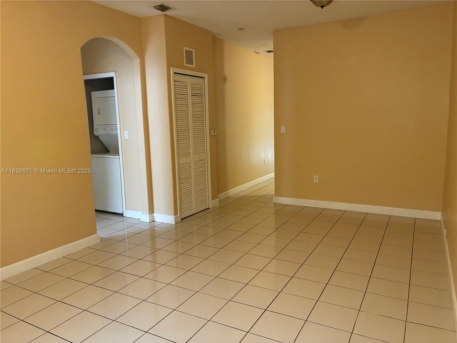1536 SE 25th St 101