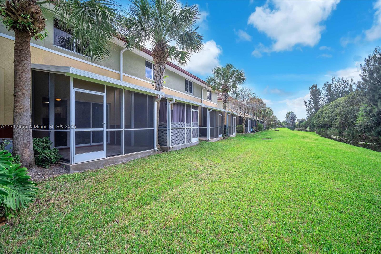 PALM GARDEN PARK - Residential