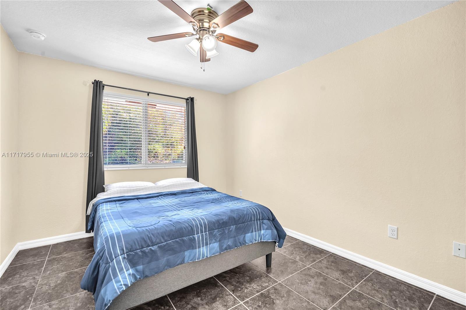 PALM GARDEN PARK - Residential