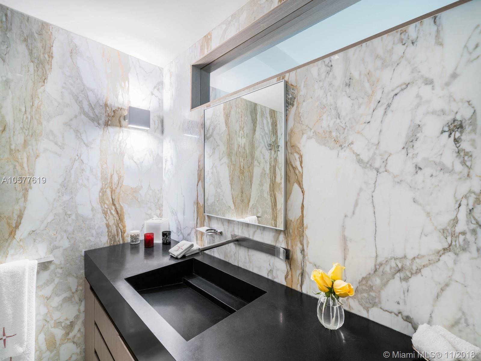 IL VILLAGGIO ON SOUTH BEA - Residential