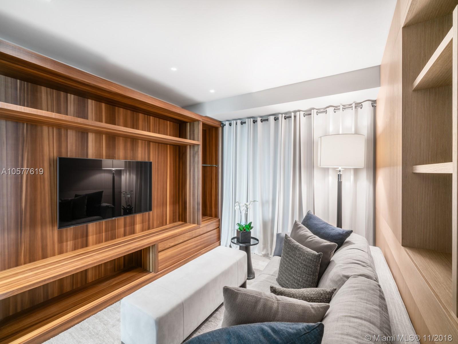 IL VILLAGGIO ON SOUTH BEA - Residential