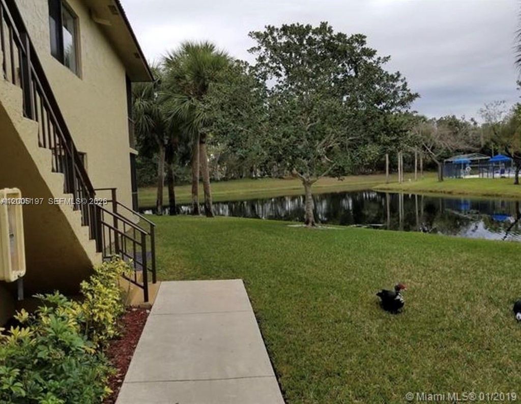 Photo of 309 Lakeview Dr #204, Weston, FL 33326 (MLS # A12005197)