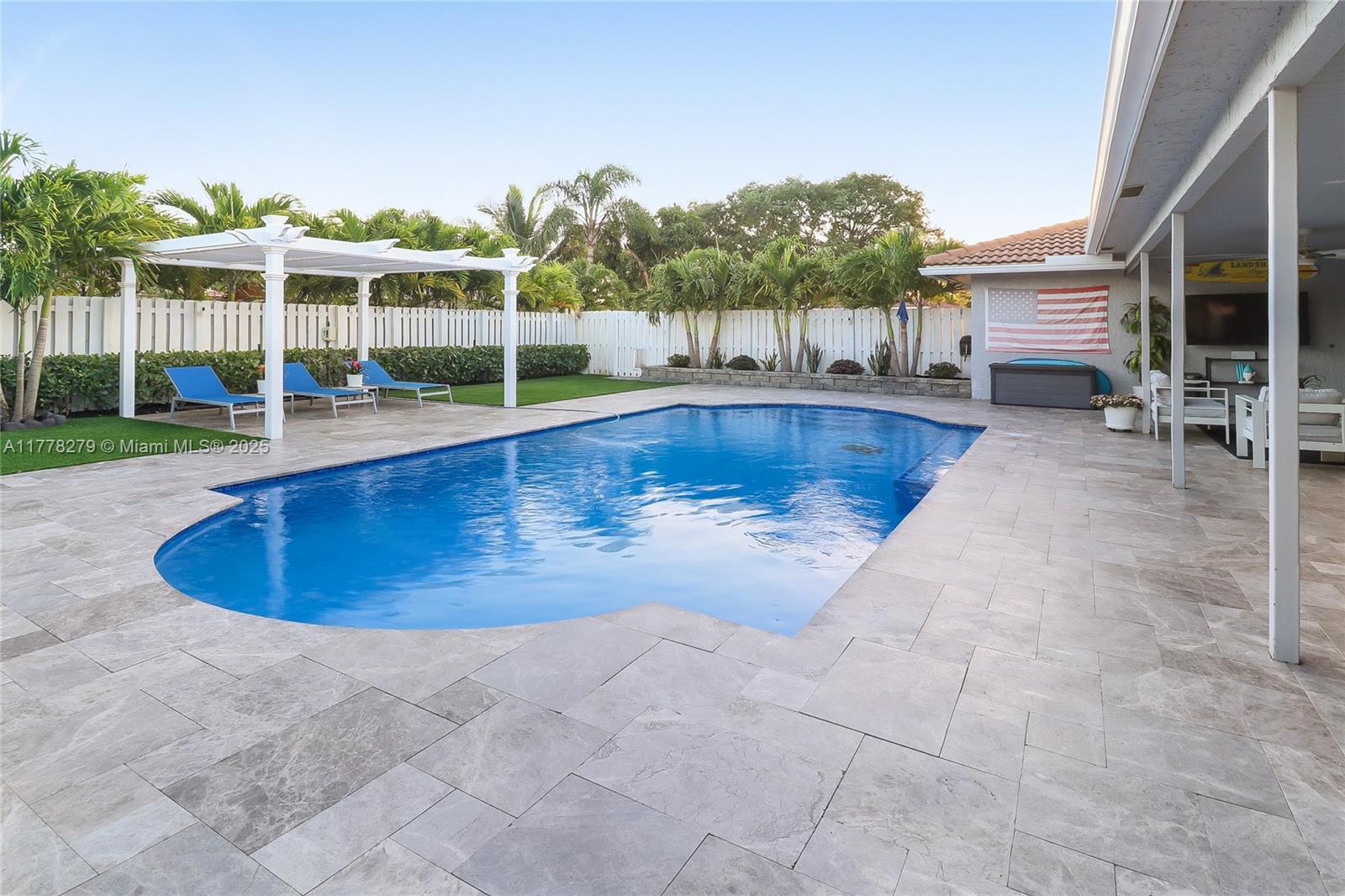 CYPRESS RUN - Residential