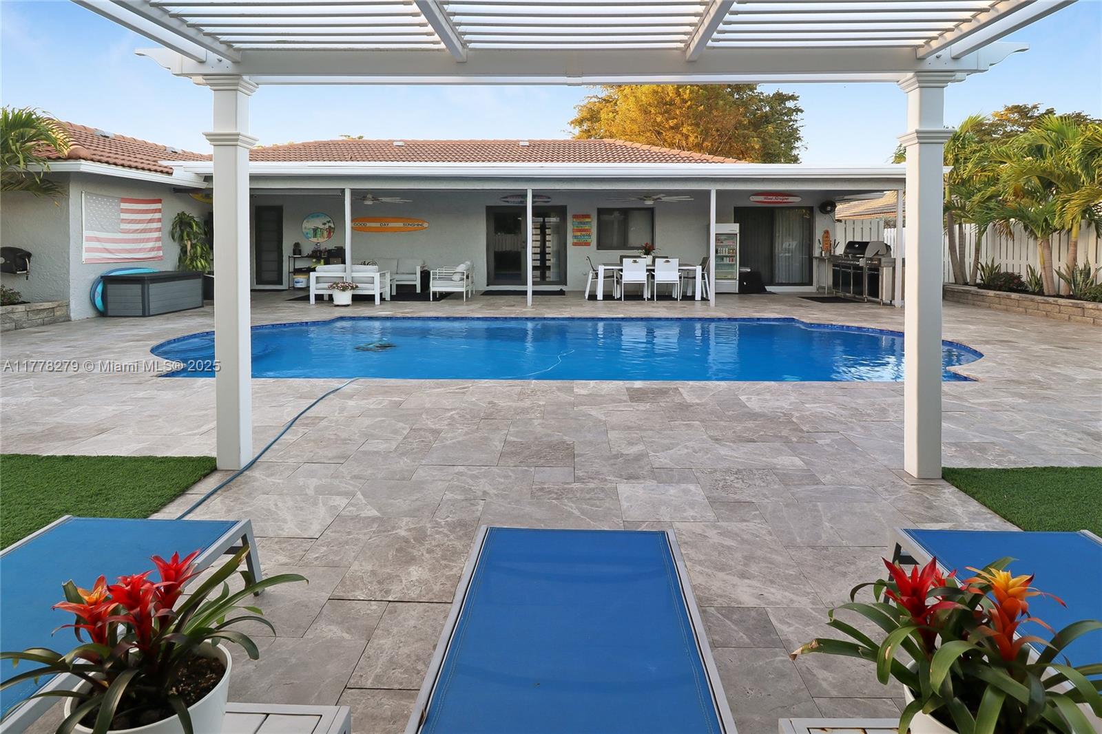 CYPRESS RUN - Residential