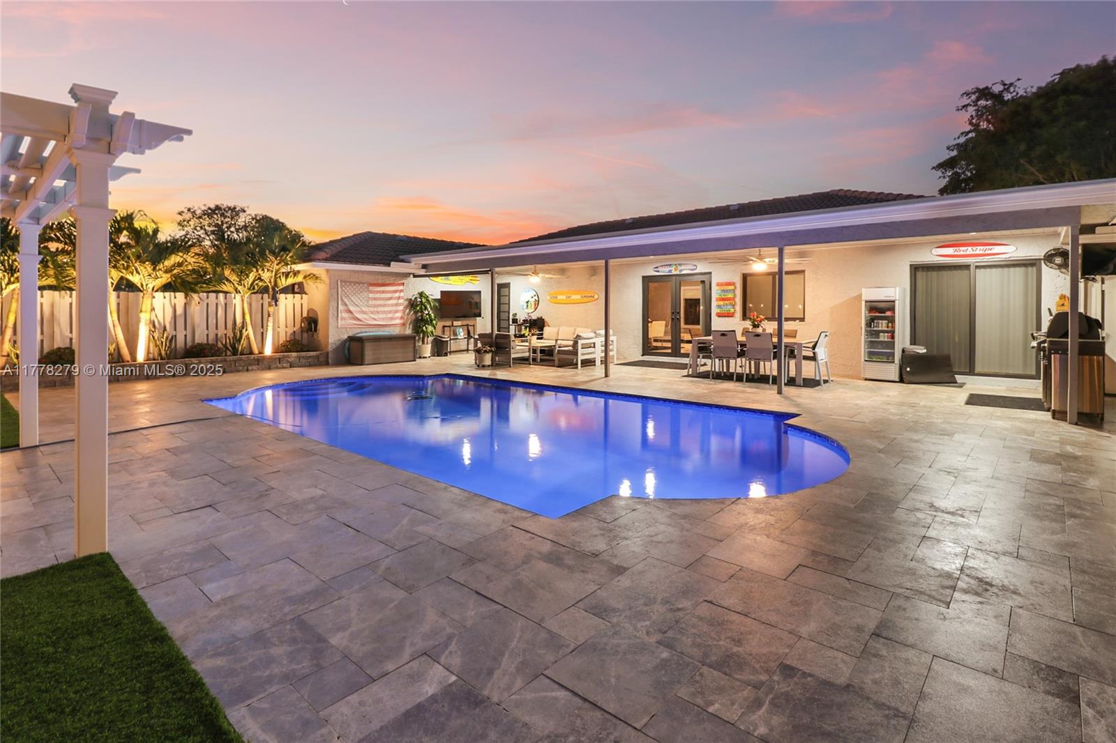 CYPRESS RUN - Residential