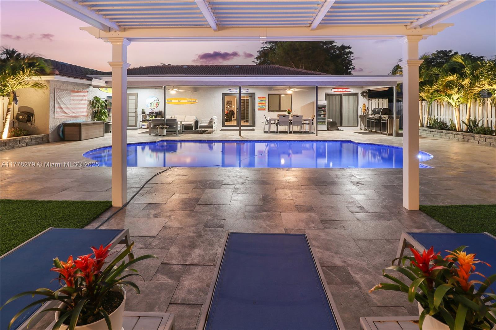 CYPRESS RUN - Residential