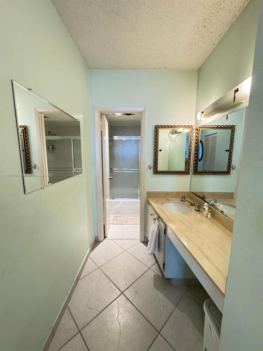 HEMISPHERES CONDO - Residential Lease