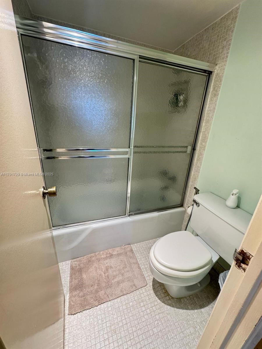 HEMISPHERES CONDO - Residential Lease