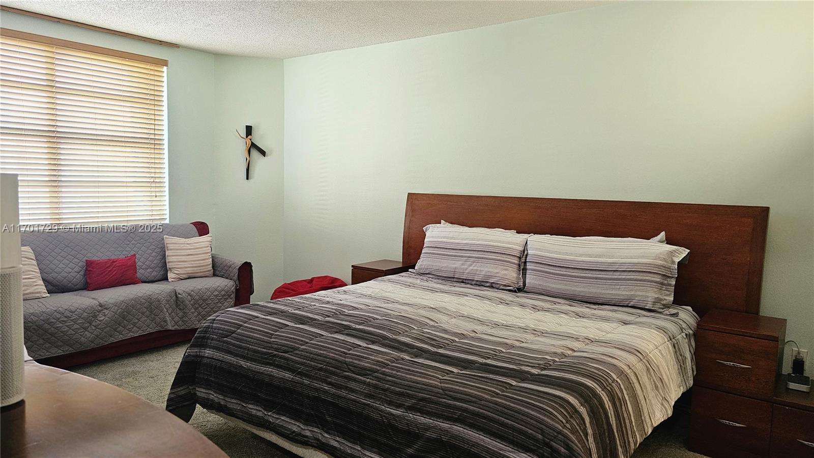 HEMISPHERES CONDO - Residential Lease