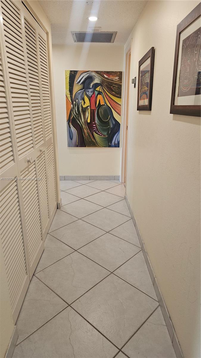 HEMISPHERES CONDO - Residential Lease