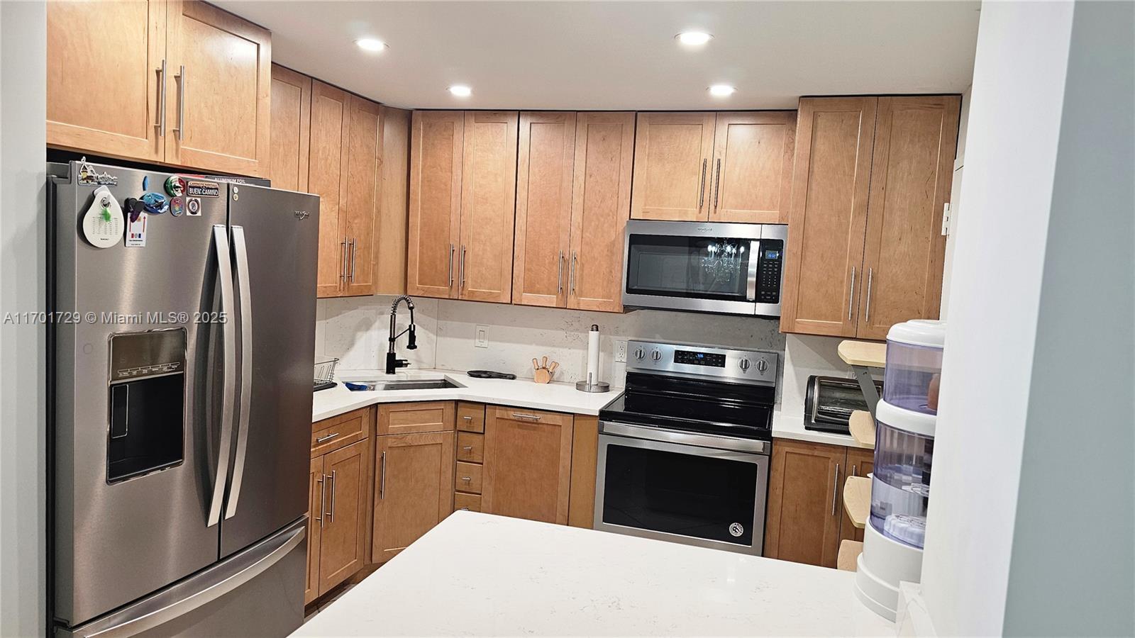 HEMISPHERES CONDO - Residential Lease