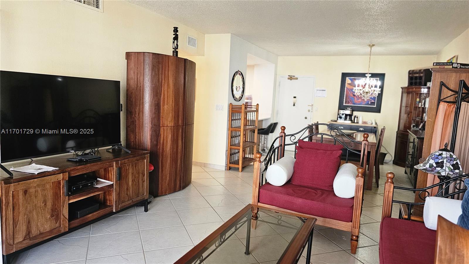 HEMISPHERES CONDO - Residential Lease