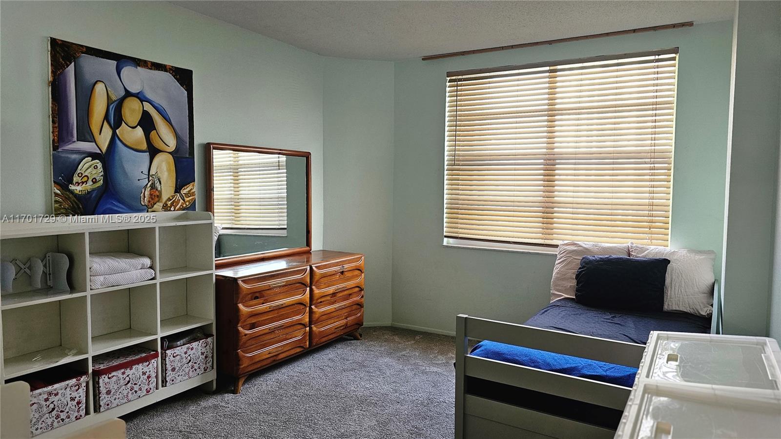 HEMISPHERES CONDO - Residential Lease