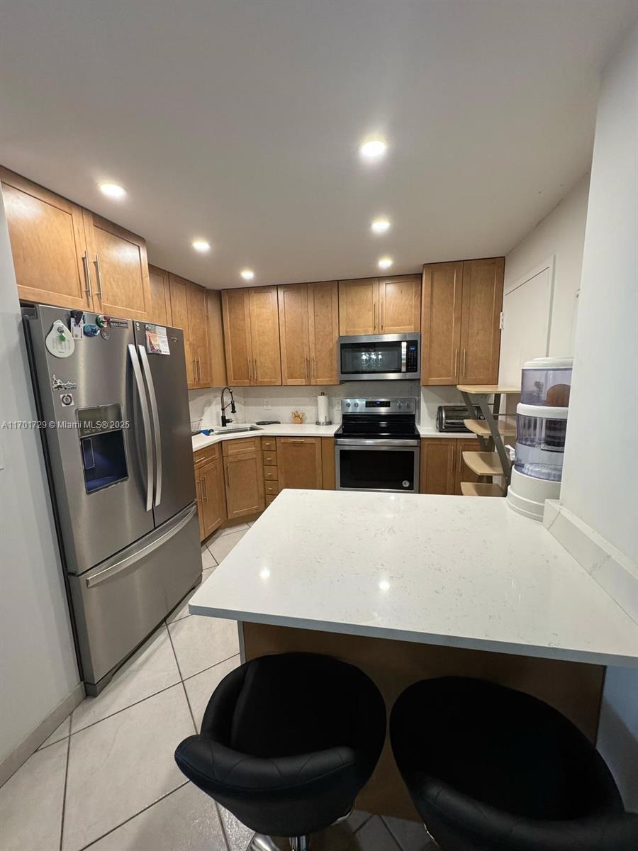 HEMISPHERES CONDO - Residential Lease