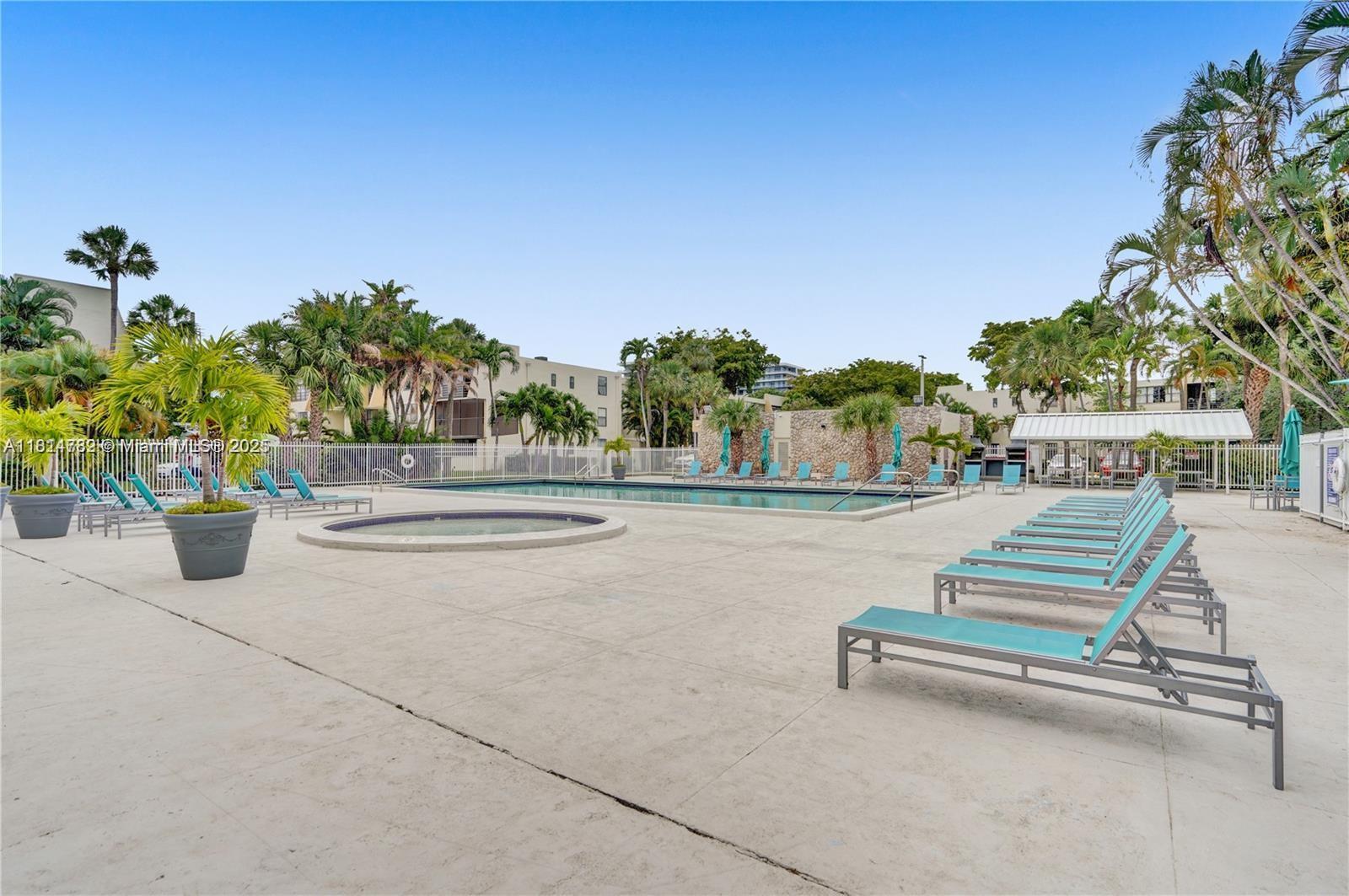 VILLA DORADA CONDO NO 2 - Residential