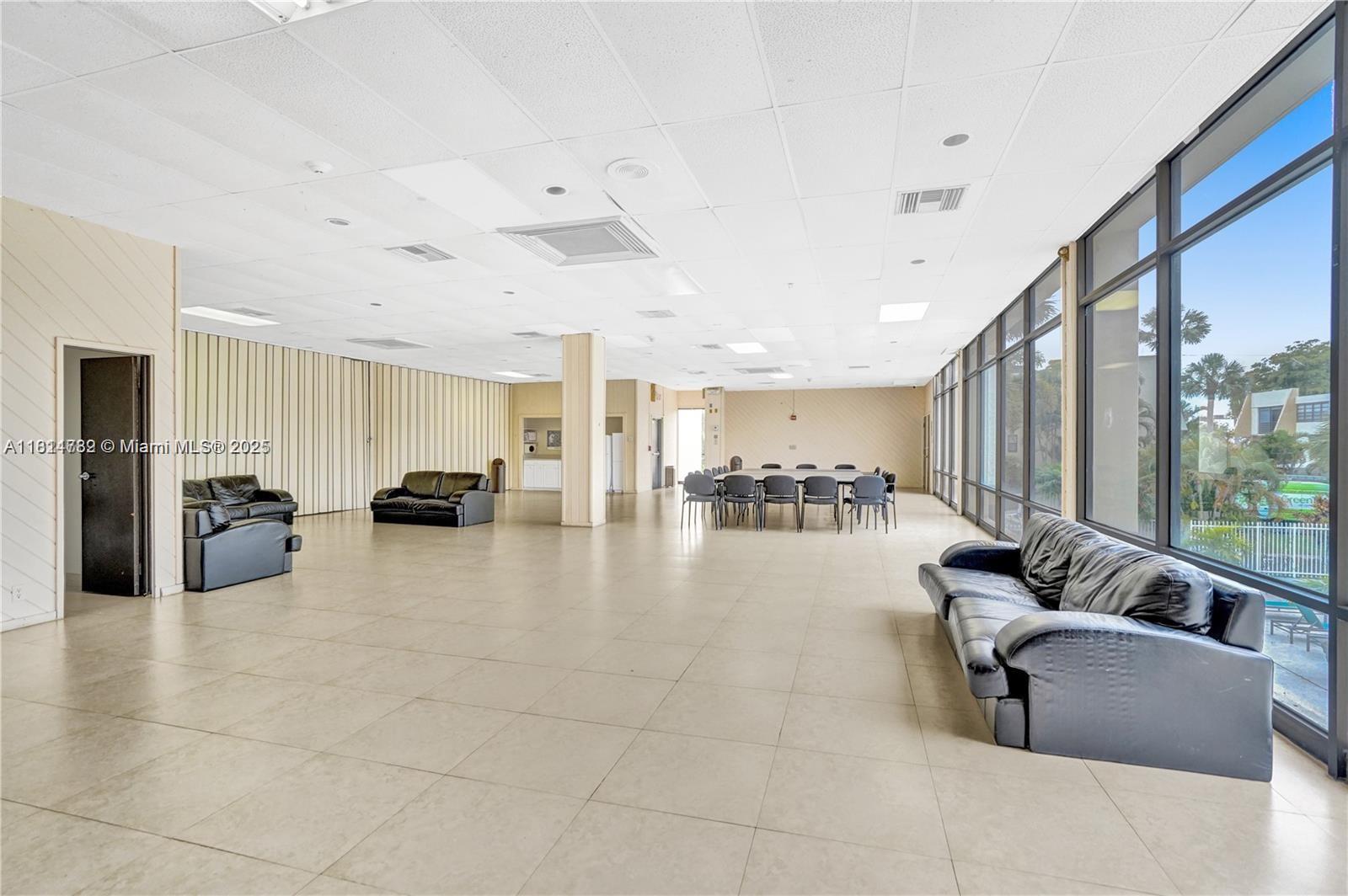 VILLA DORADA CONDO NO 2 - Residential
