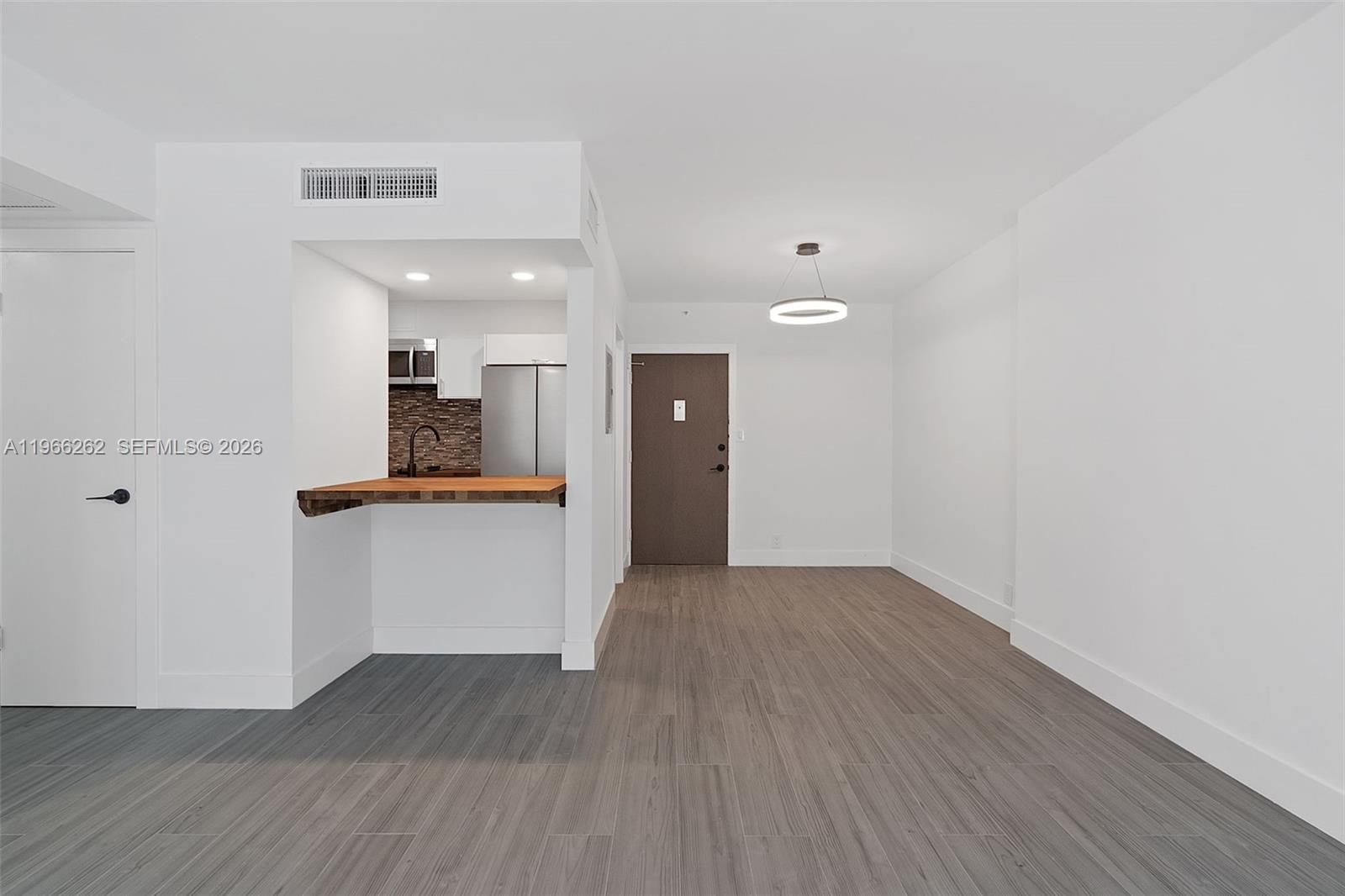 MIRADOR 1200 CONDO - Residential