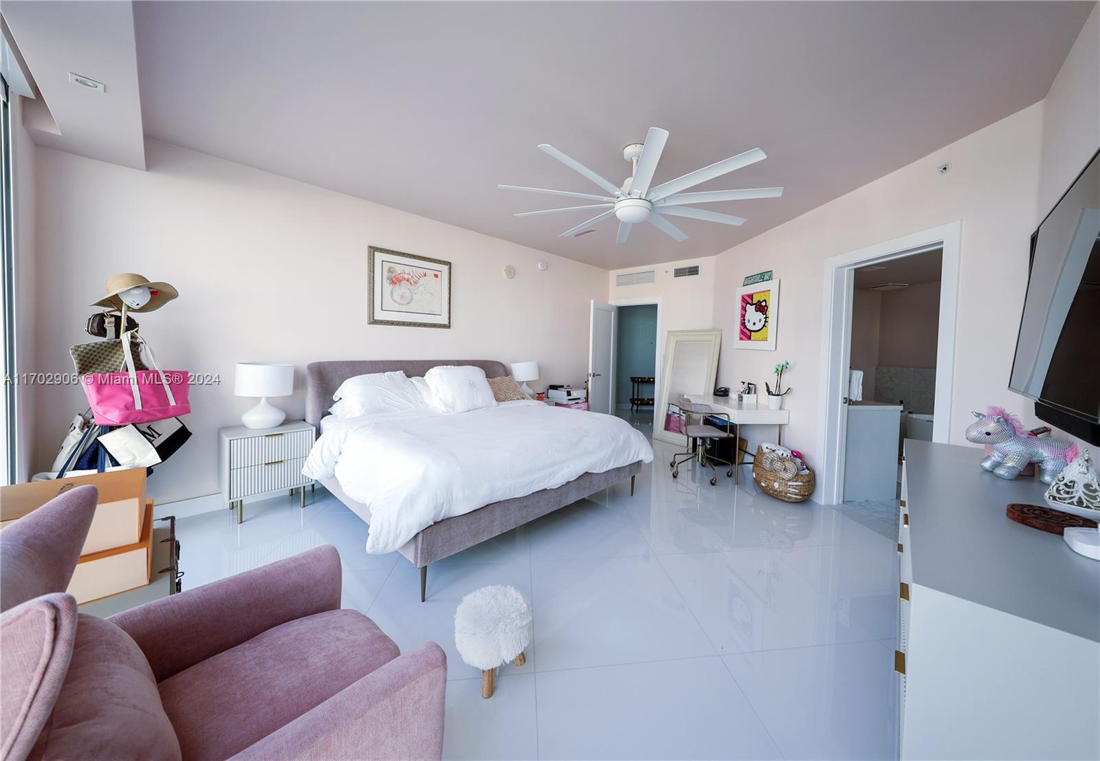 ST TROPEZ ON THE BAY II C - Residential