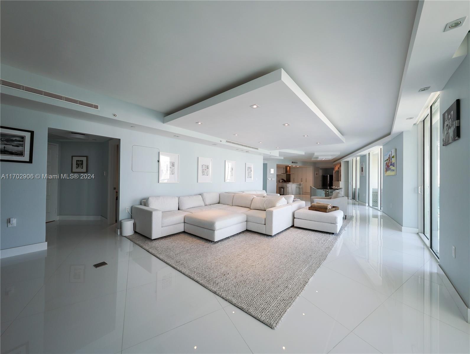 ST TROPEZ ON THE BAY II C - Residential