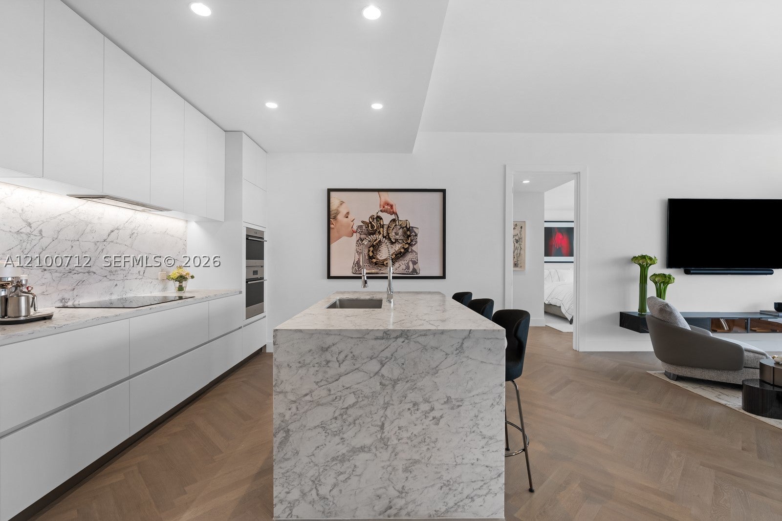 5775 Collins Ave 1005
