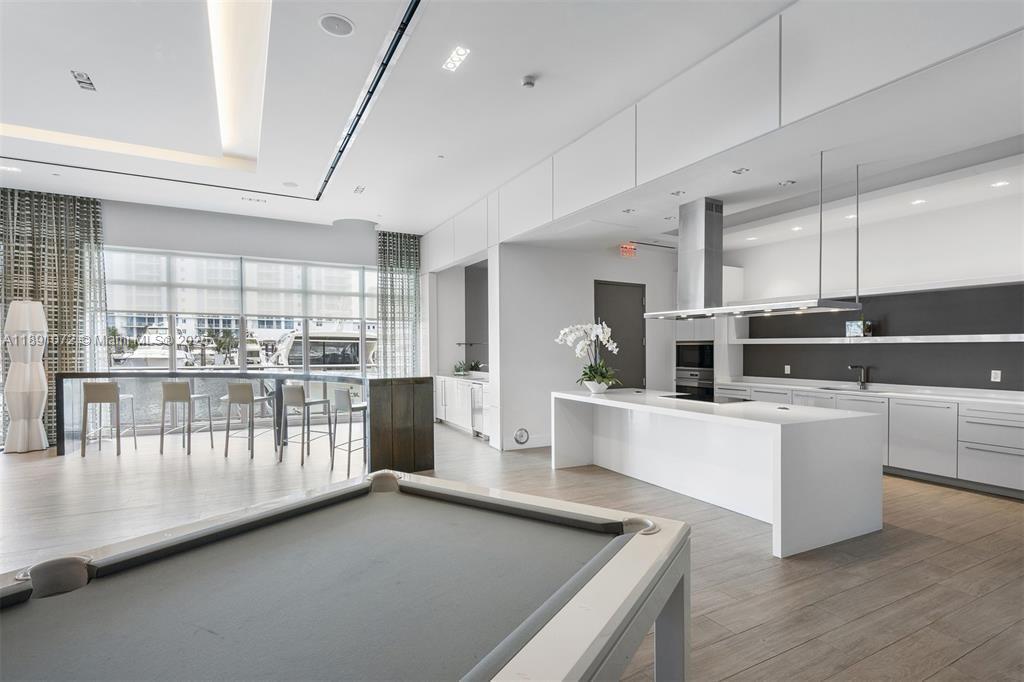 MARINA PALMS RESIDENCES N - Residential