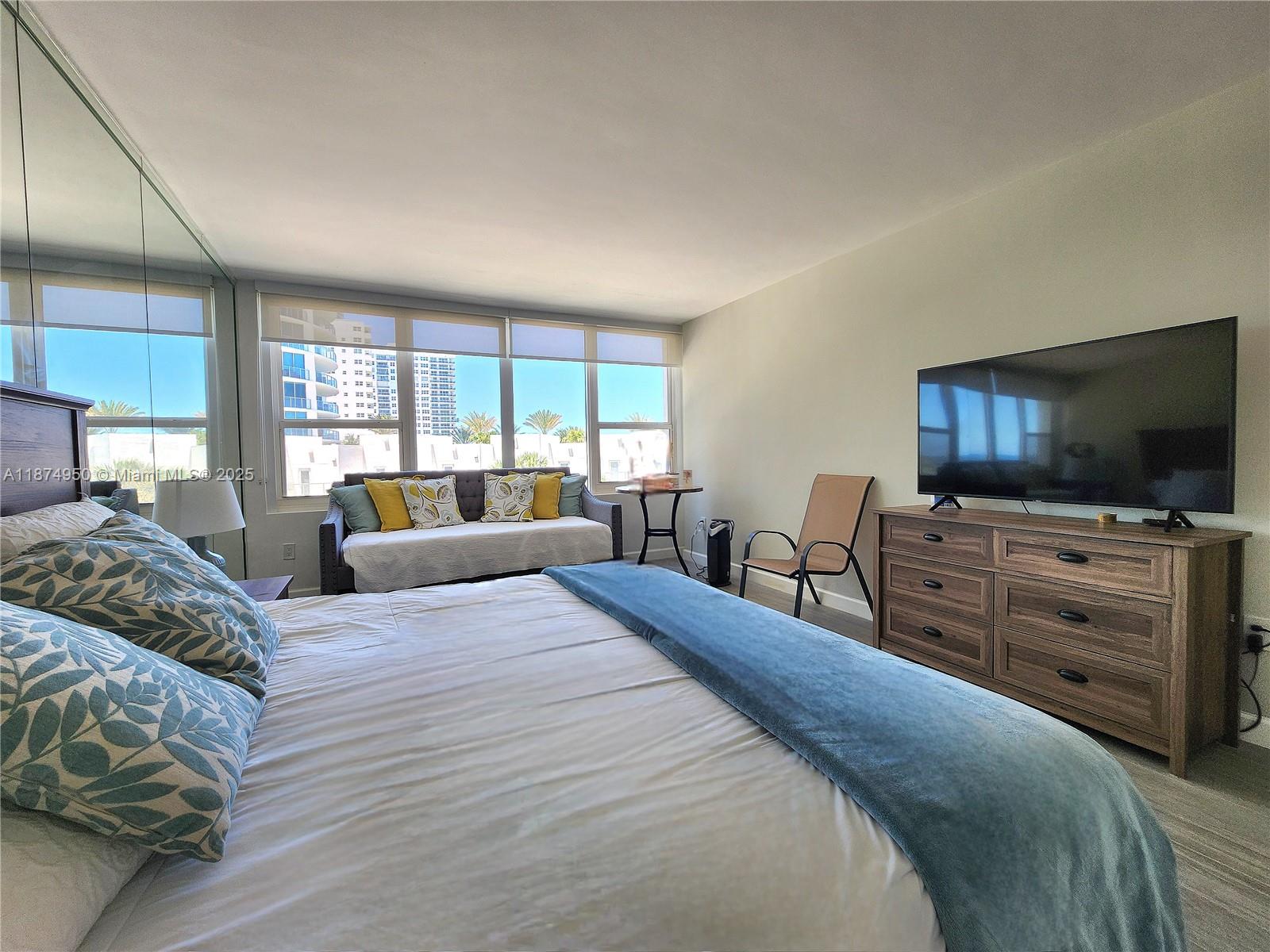 ALEXANDER TOWERS CONDO - Residential Lease