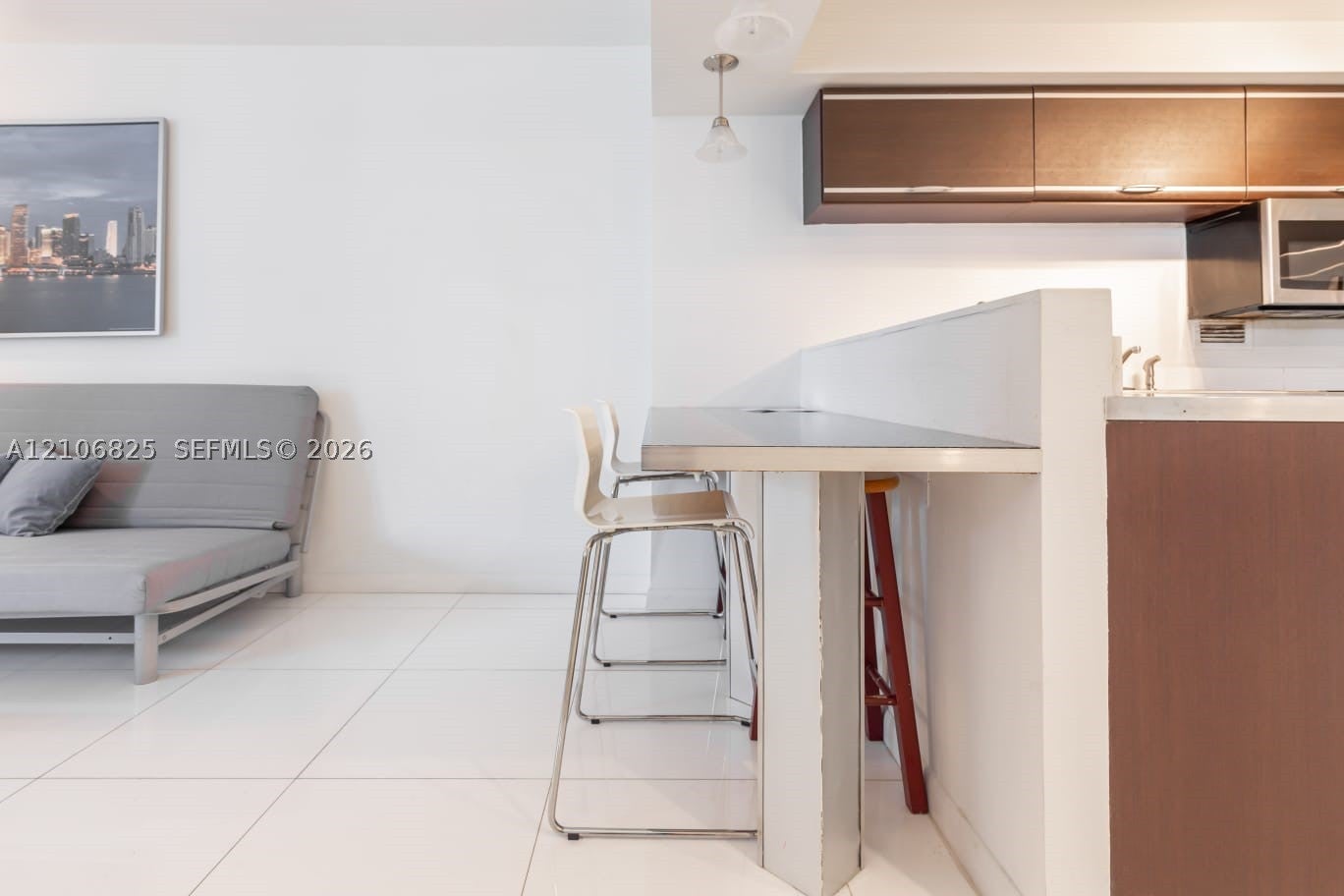 2301 Collins Ave. 1023