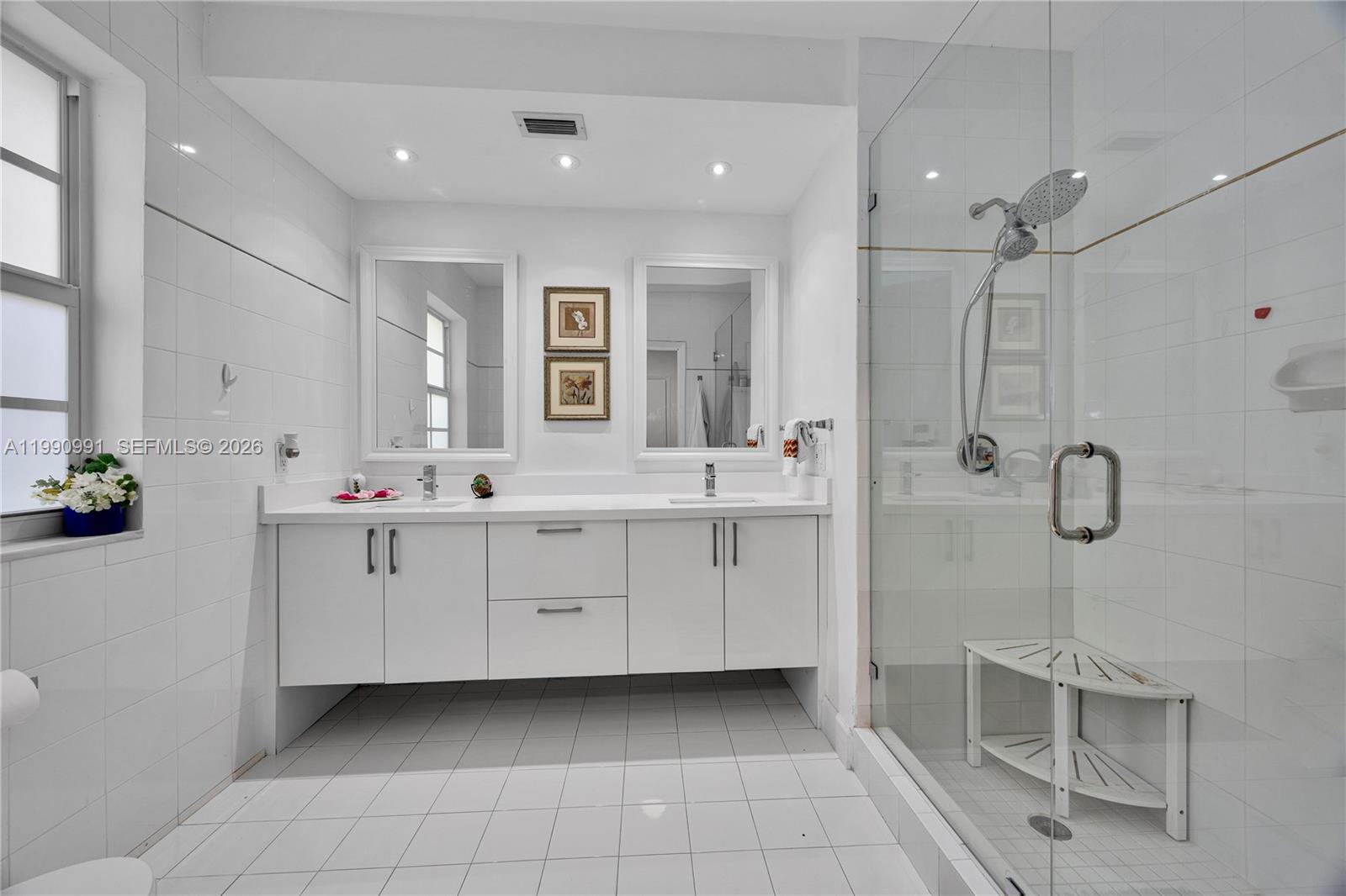 C GABLES RIVIERA SEC 12 - Residential Lease