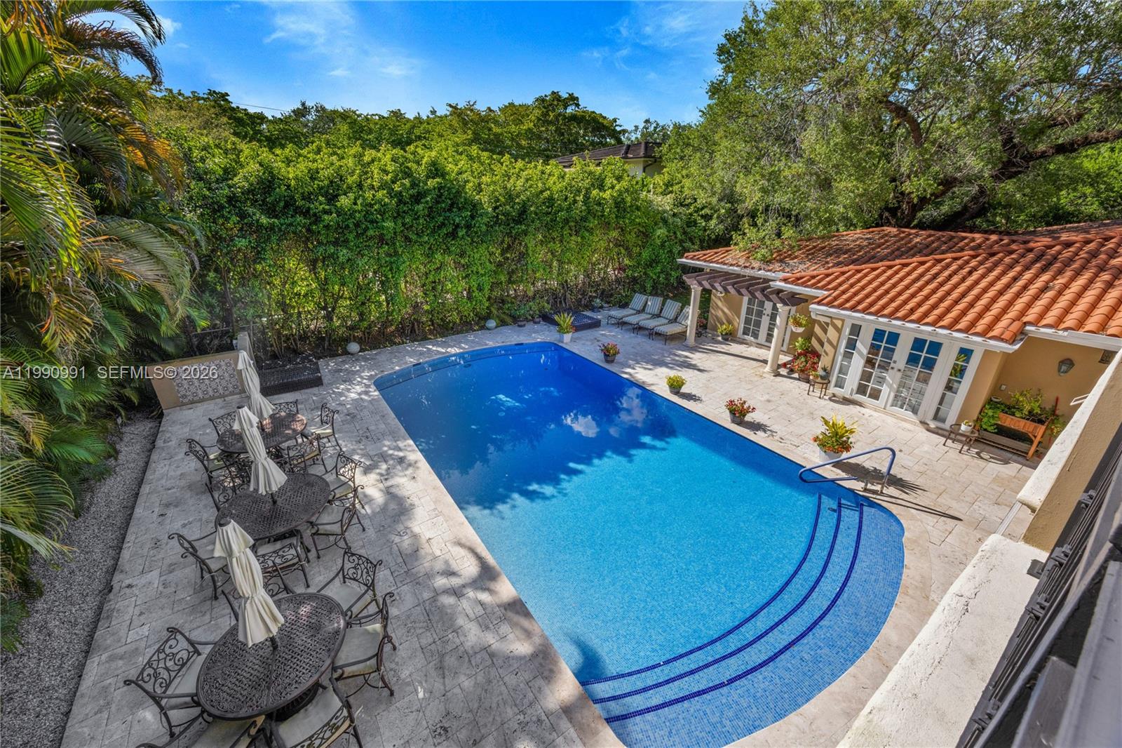 C GABLES RIVIERA SEC 12 - Residential Lease