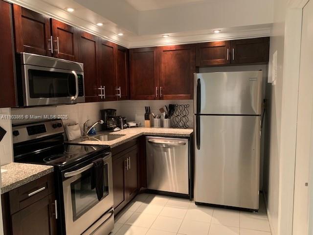 VILLAGE AT HARBOR BEACH C - Residential Lease