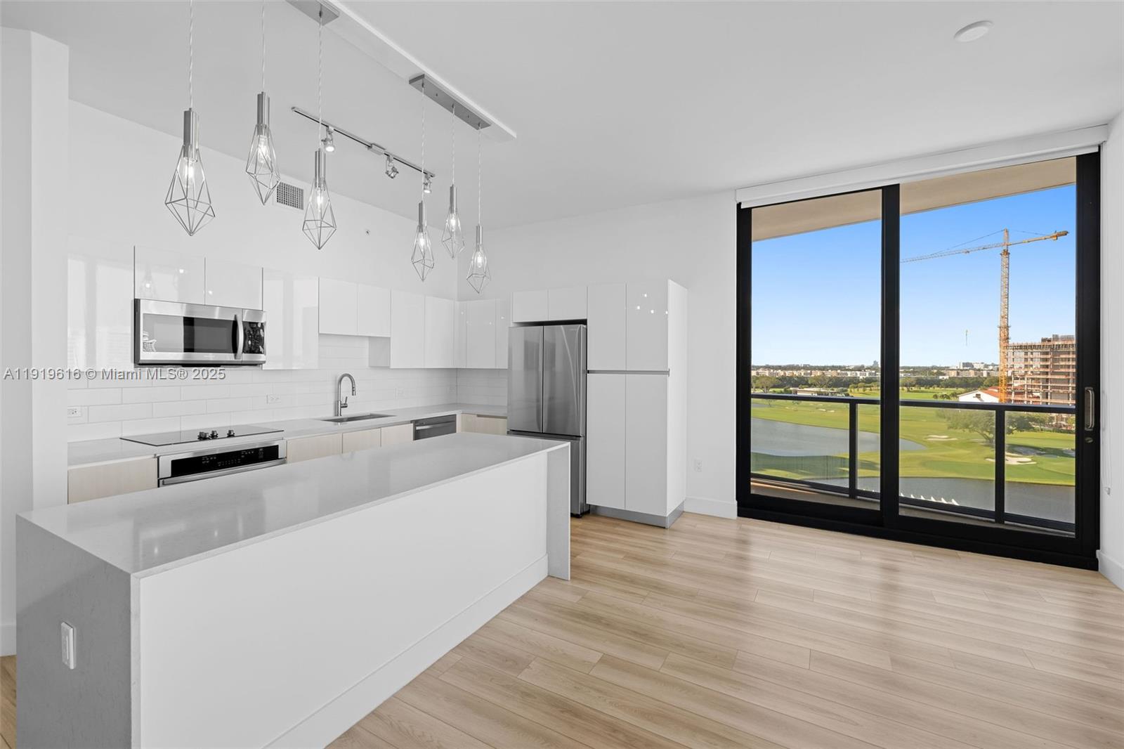 DIPLOMAT GOLF ESTATES - Residential