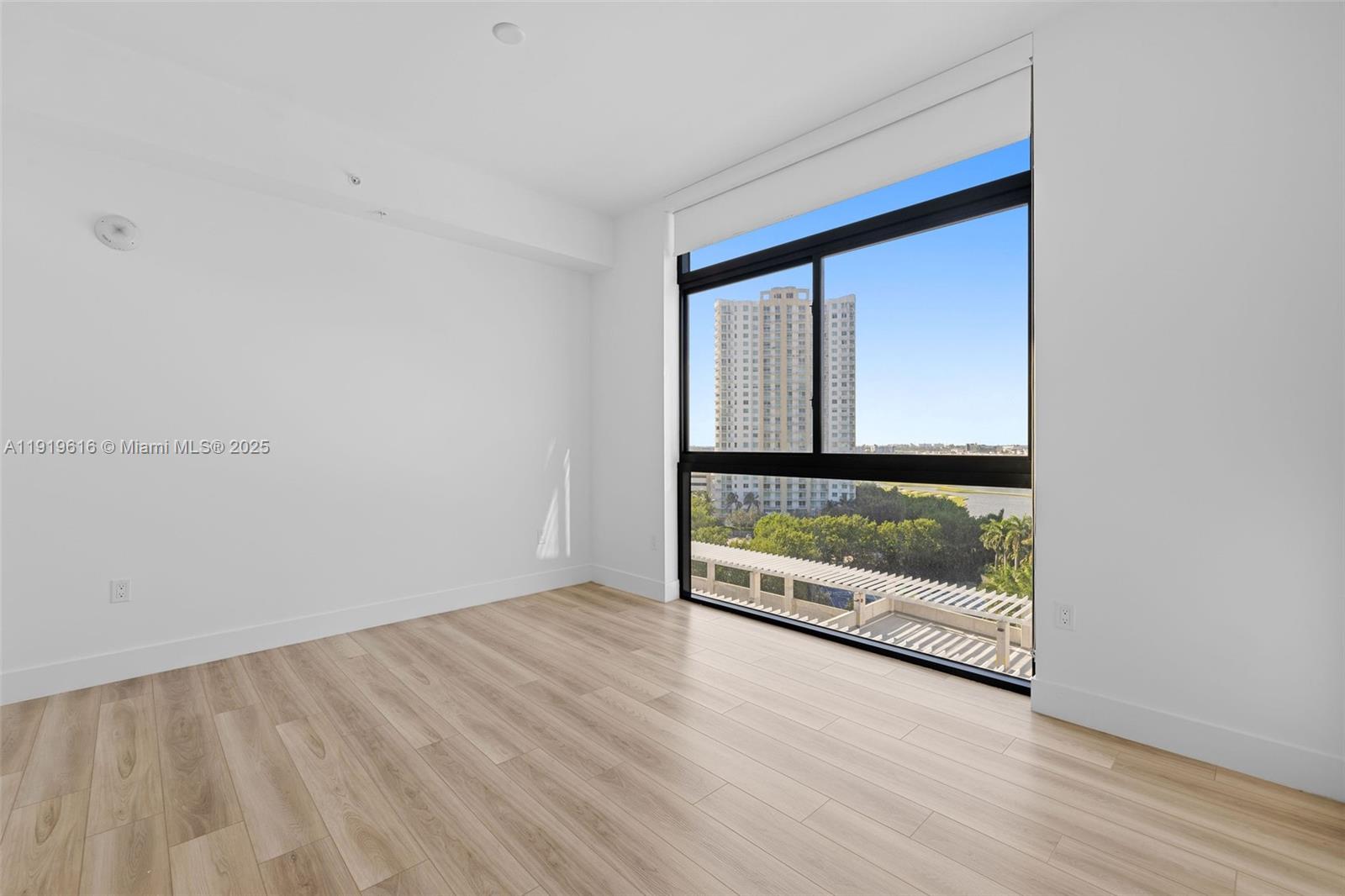 DIPLOMAT GOLF ESTATES - Residential