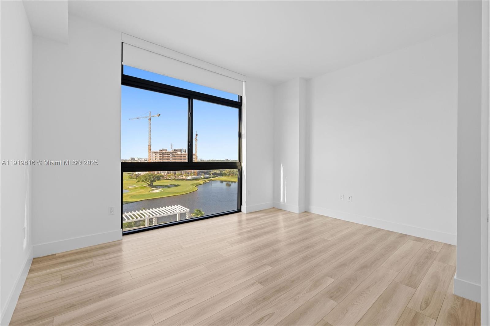 DIPLOMAT GOLF ESTATES - Residential