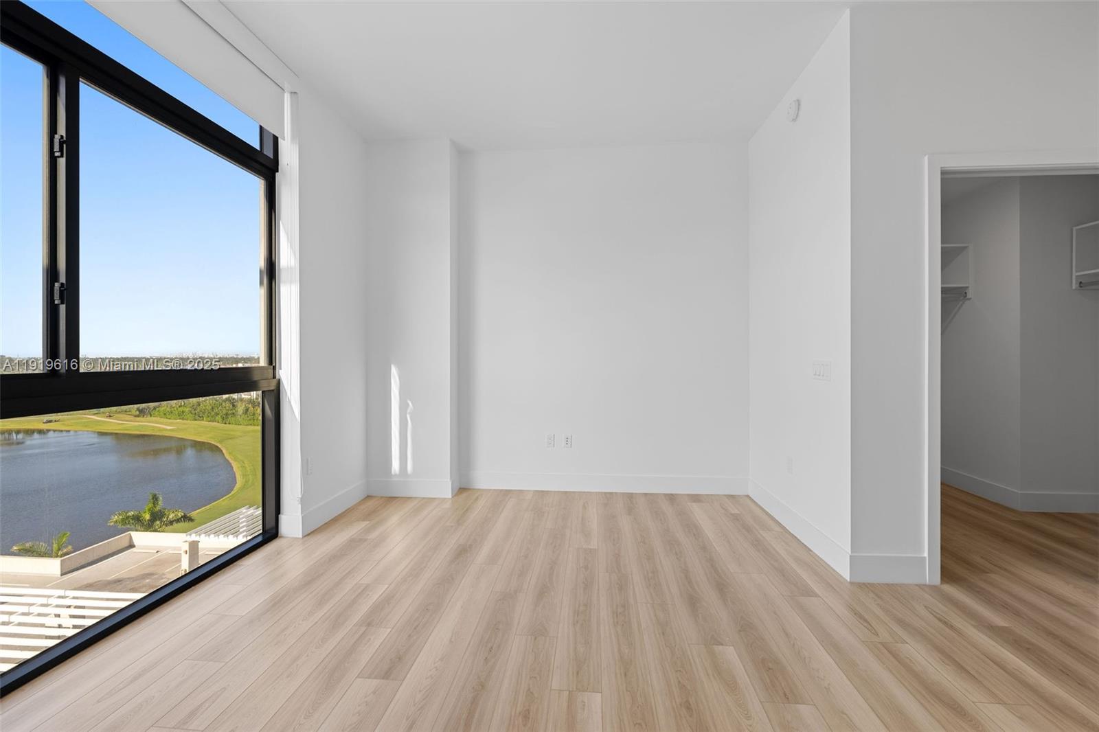 DIPLOMAT GOLF ESTATES - Residential