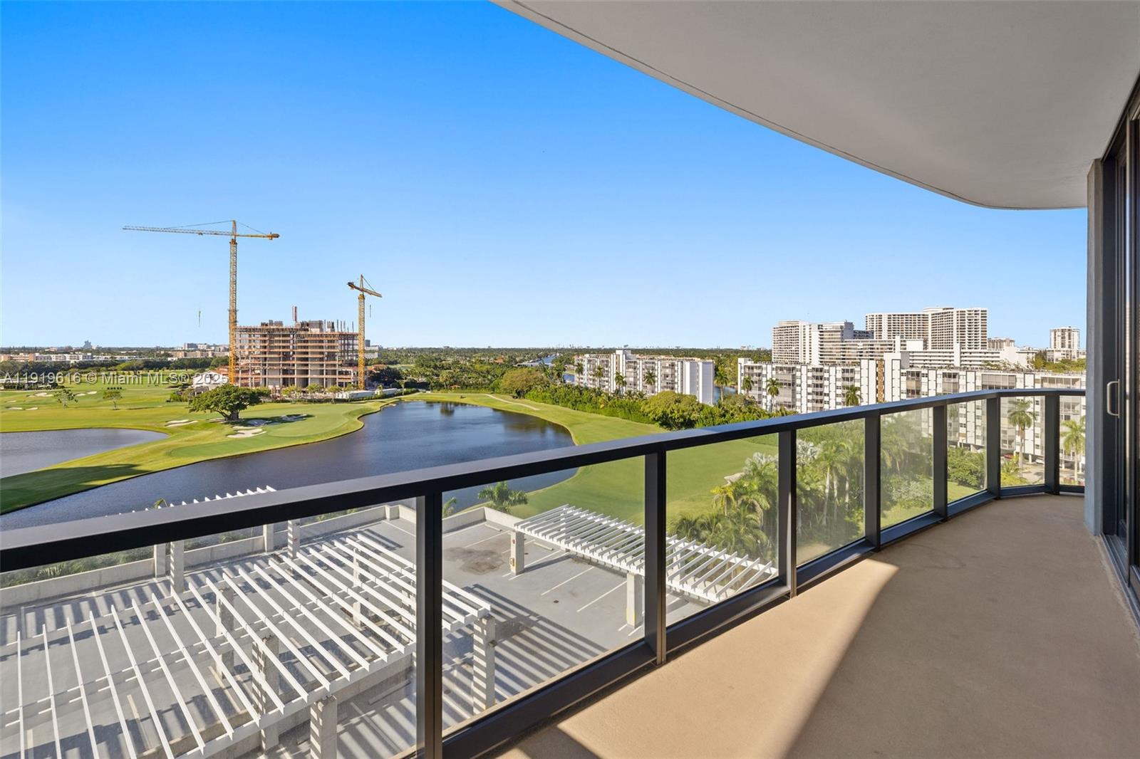 DIPLOMAT GOLF ESTATES - Residential