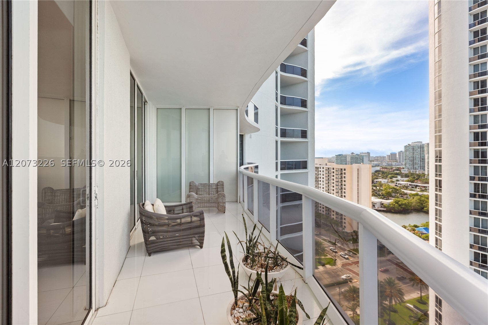 15811 Collins Ave 1702