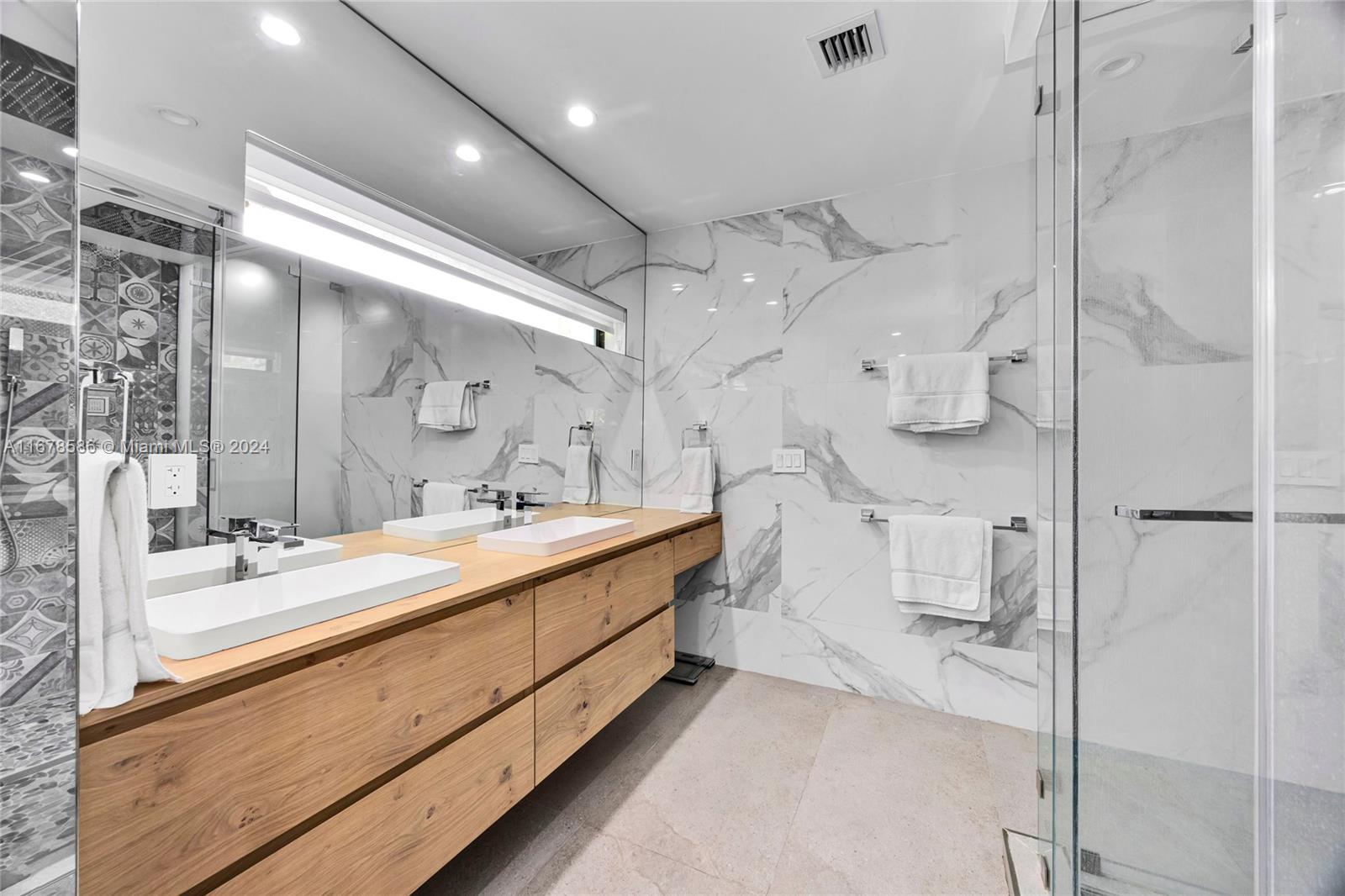 AMD & CORR PLAT OF SUNRIS - Residential