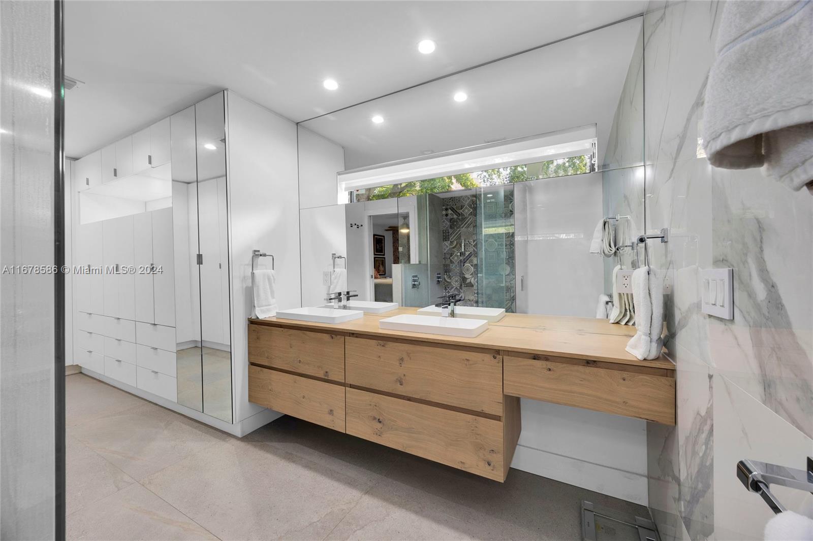 AMD & CORR PLAT OF SUNRIS - Residential