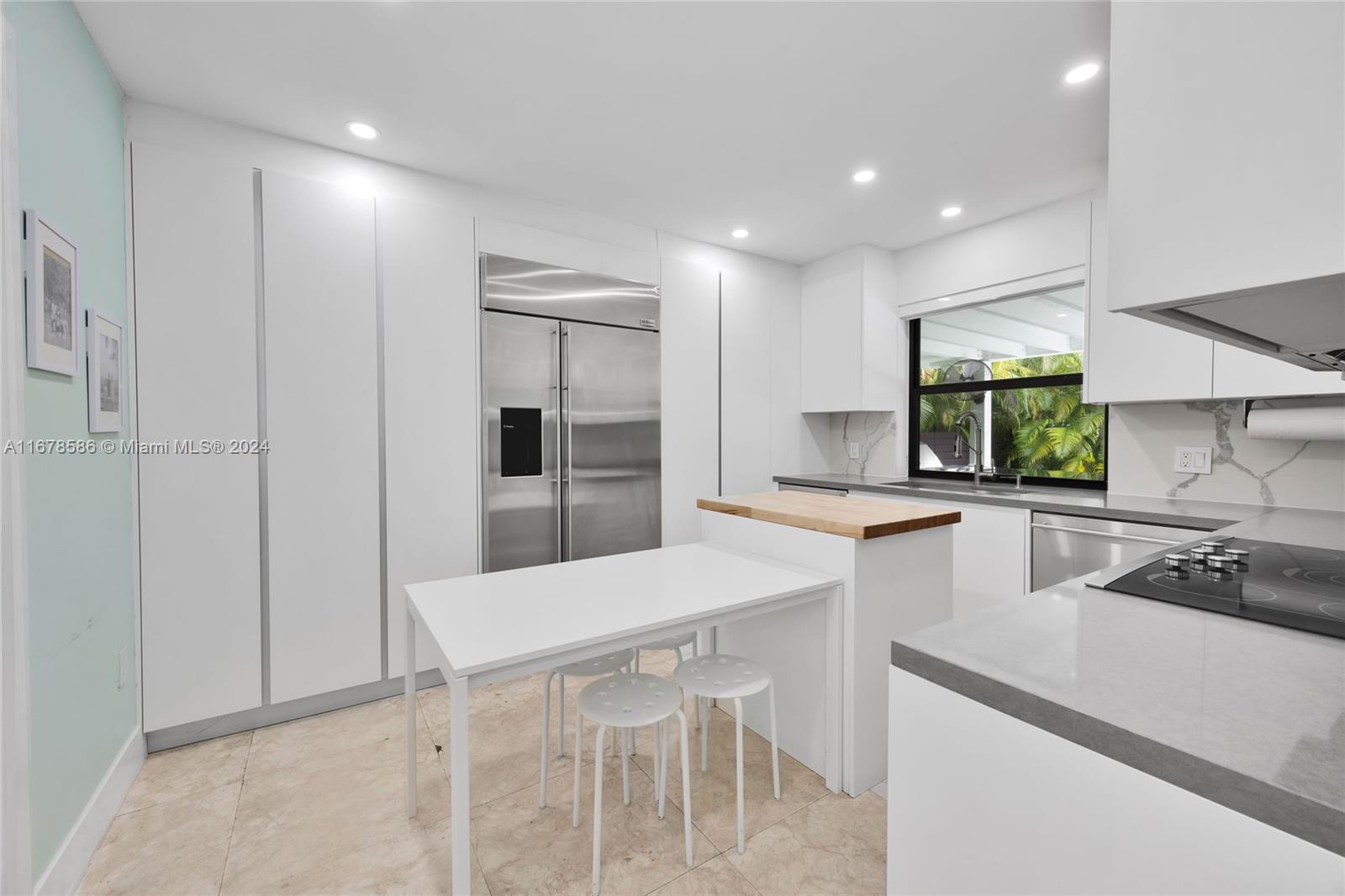 AMD & CORR PLAT OF SUNRIS - Residential