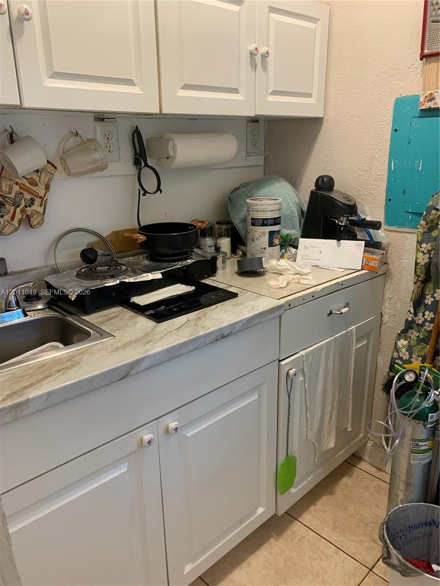 UNIVERSITY LAKES - Residential