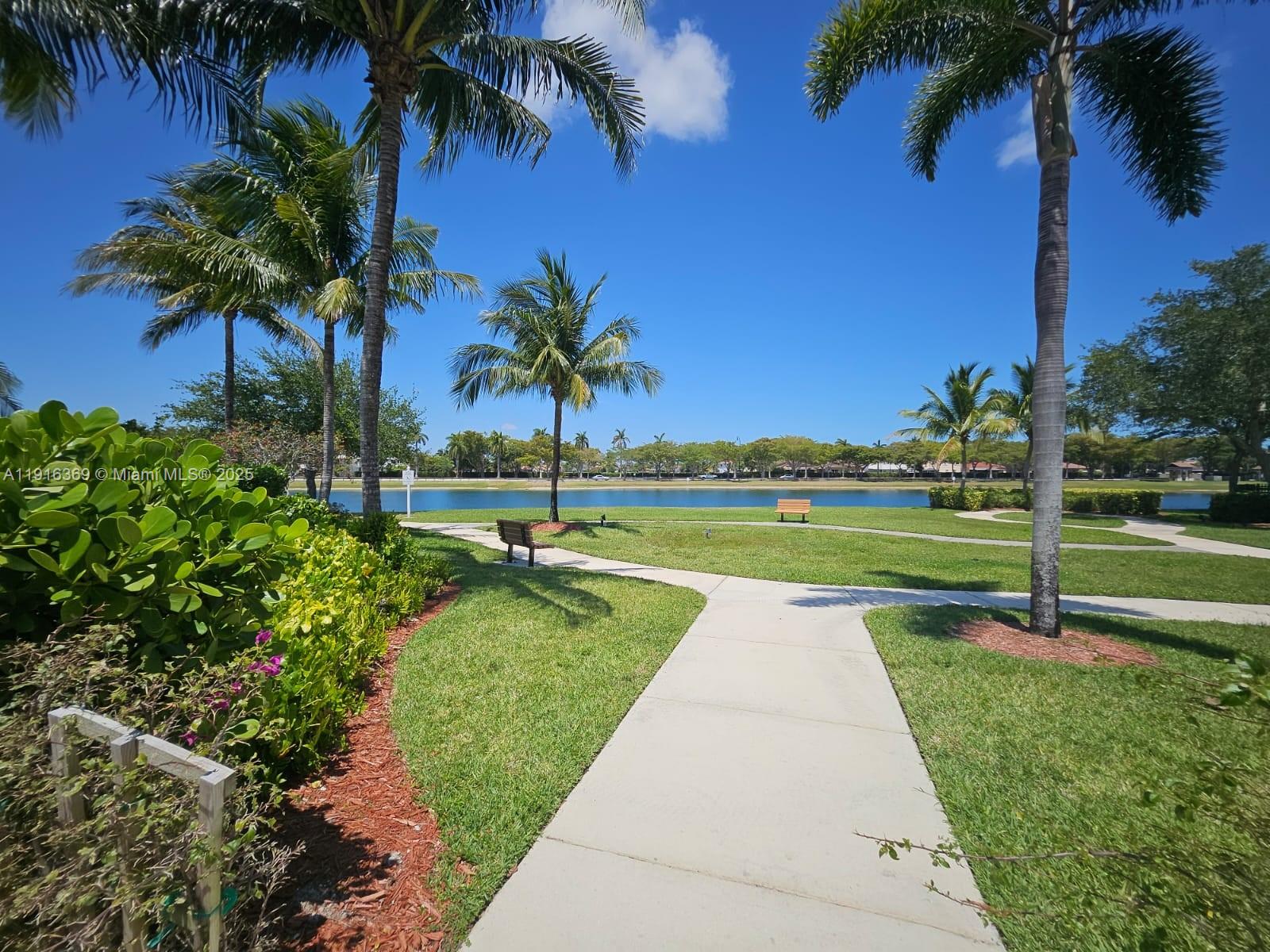 LAKES BY THE BAY GEE - Residential