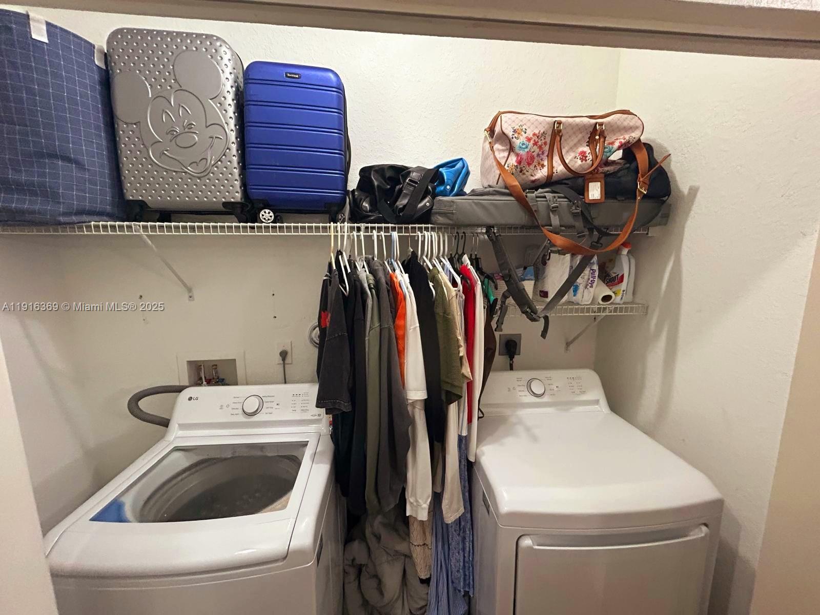 LAKES BY THE BAY GEE - Residential