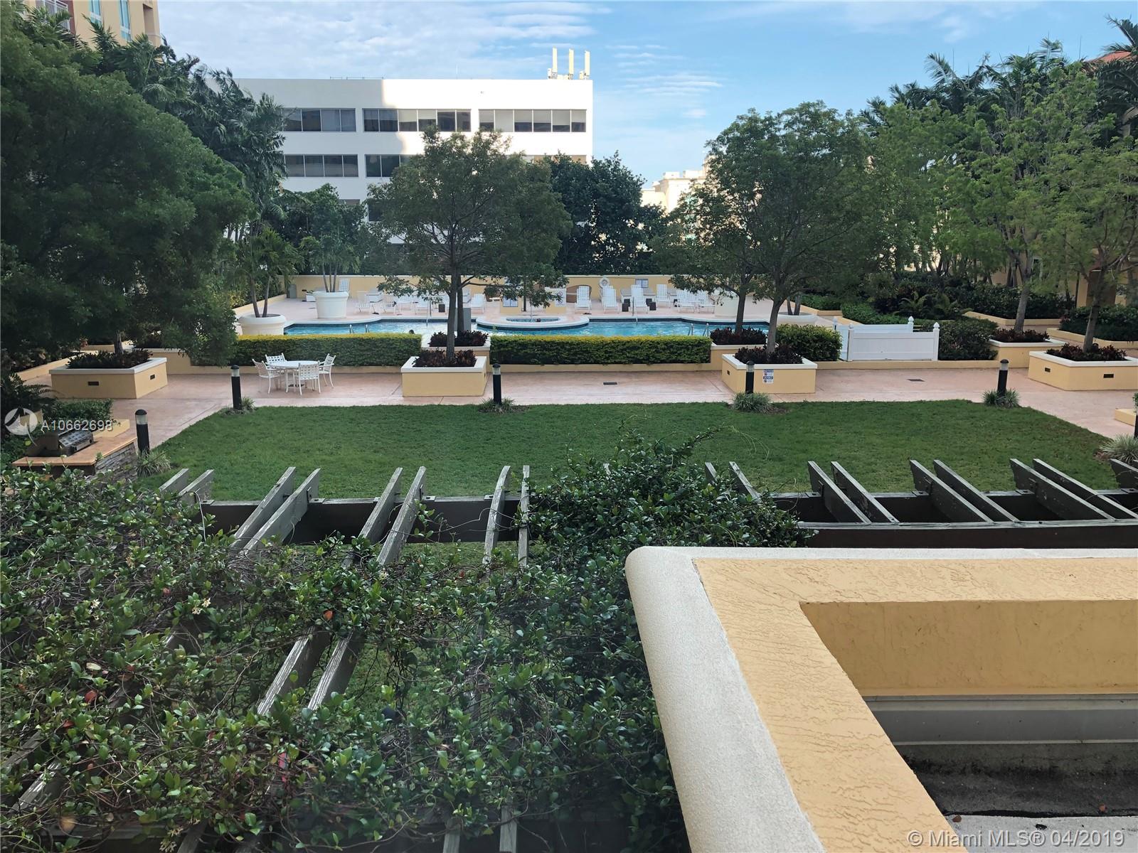 TOSCANO CONDO - Residential