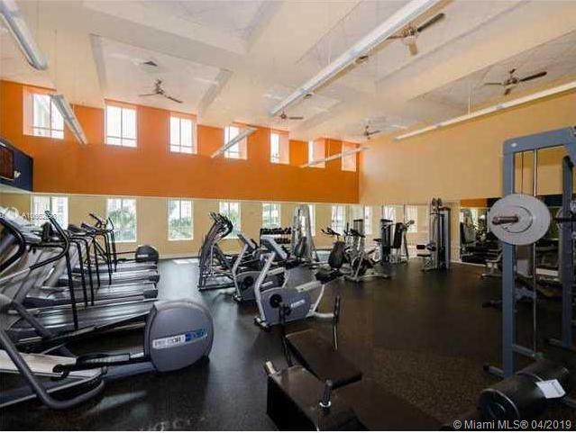 TOSCANO CONDO - Residential