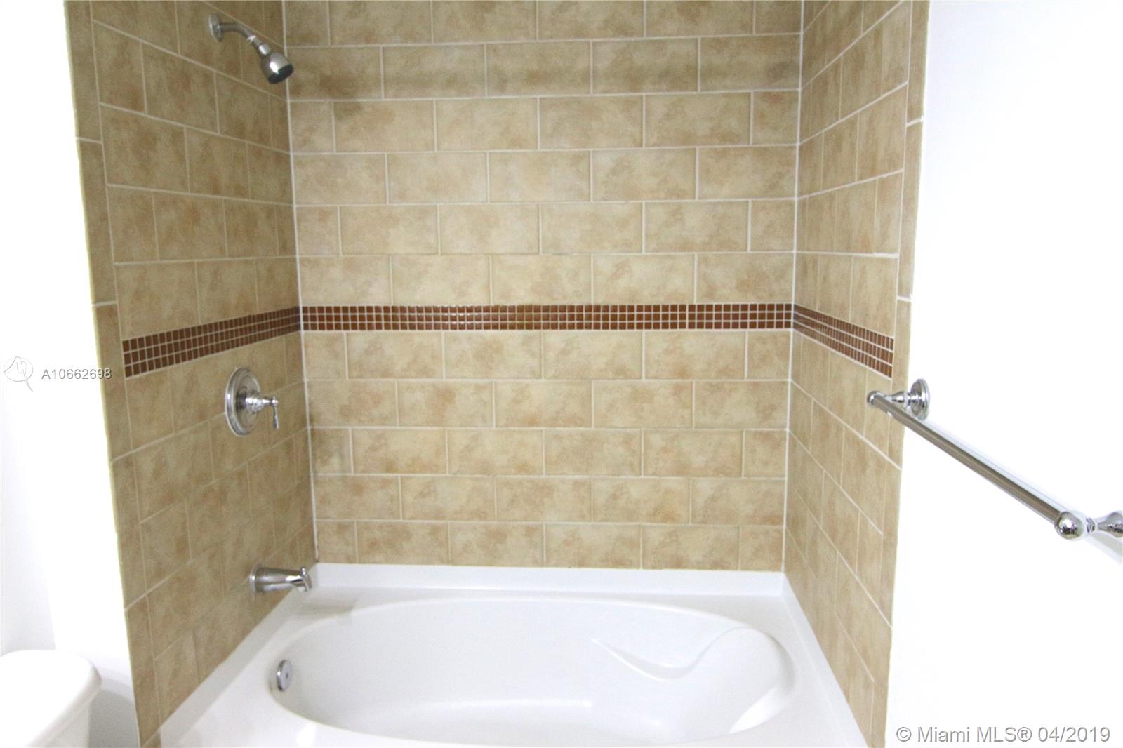 TOSCANO CONDO - Residential